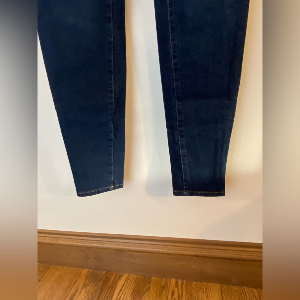 Liverpool Pull-on Skinny Denim - Picture 5 of 6